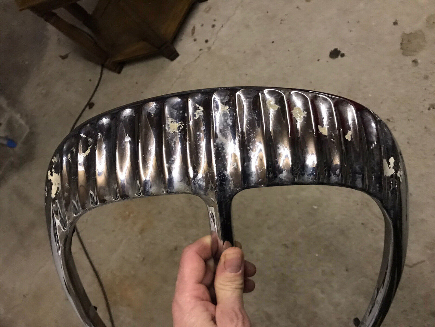 Daimler V8 250 Chrome Radiator Grill Close Up
