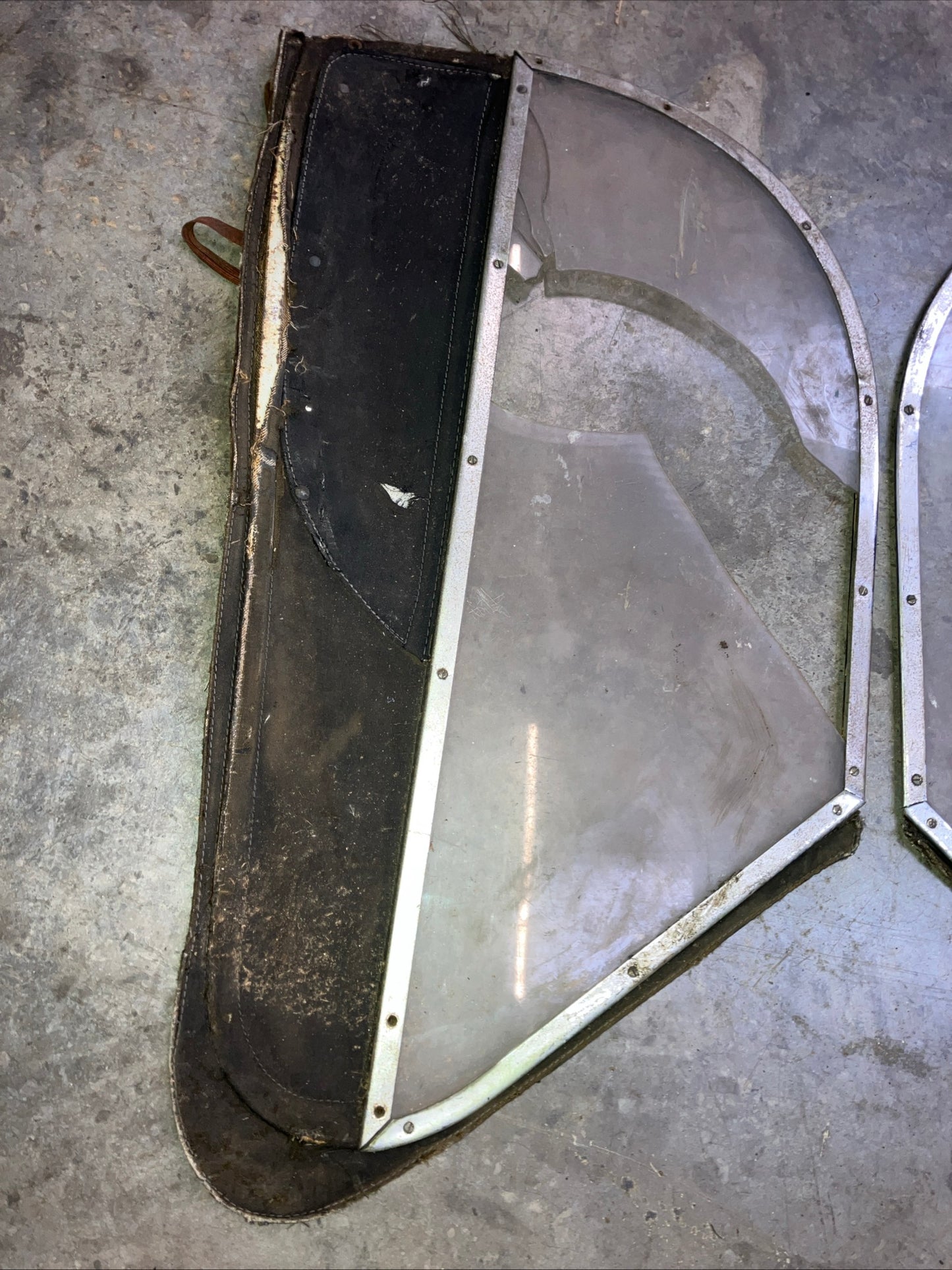 Jaguar XK140 Roadster Side Screens - Good & Original