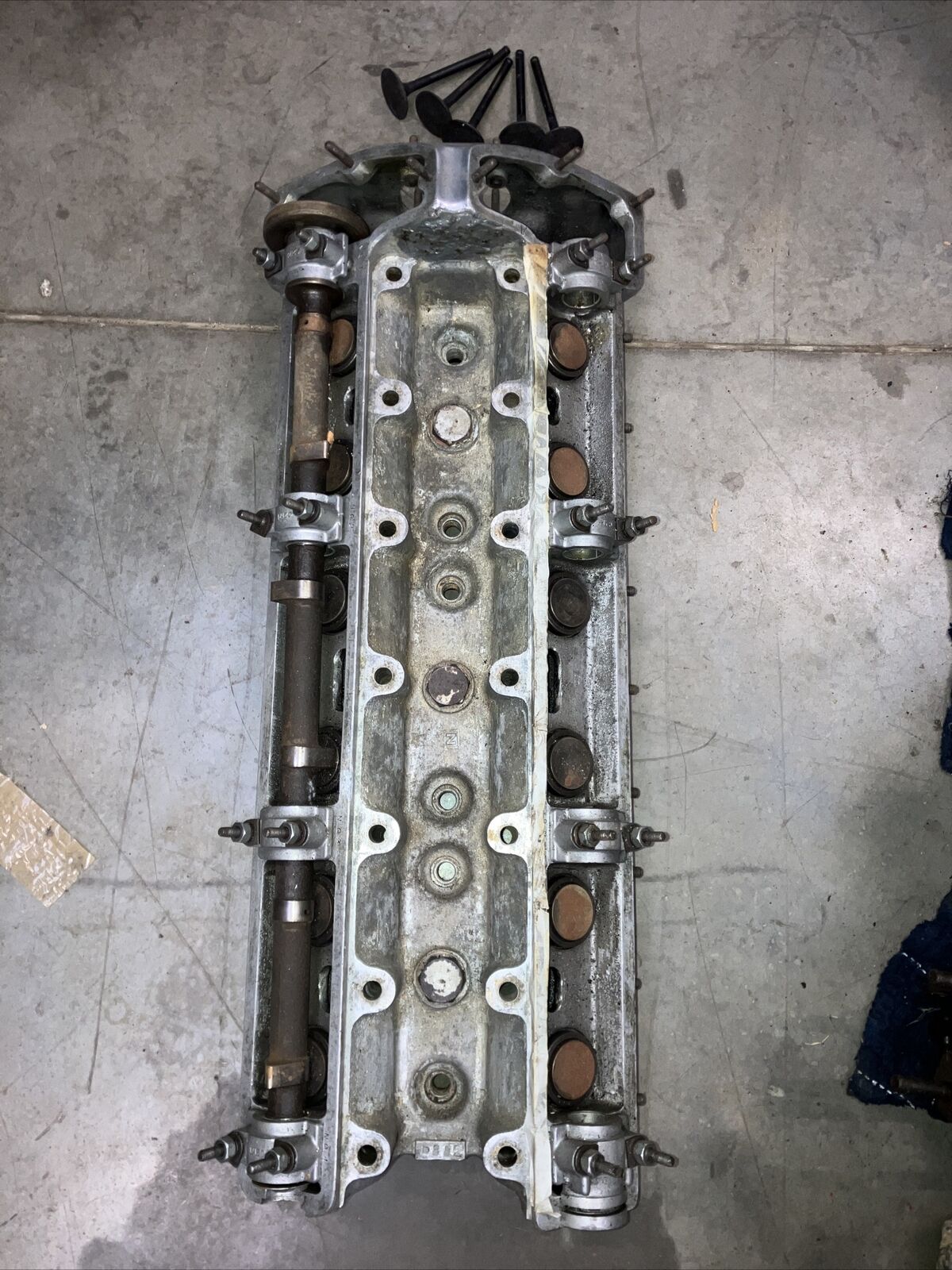 Jaguar E-Type 3.8 Cylinder Head - Straight Port - C14957 4