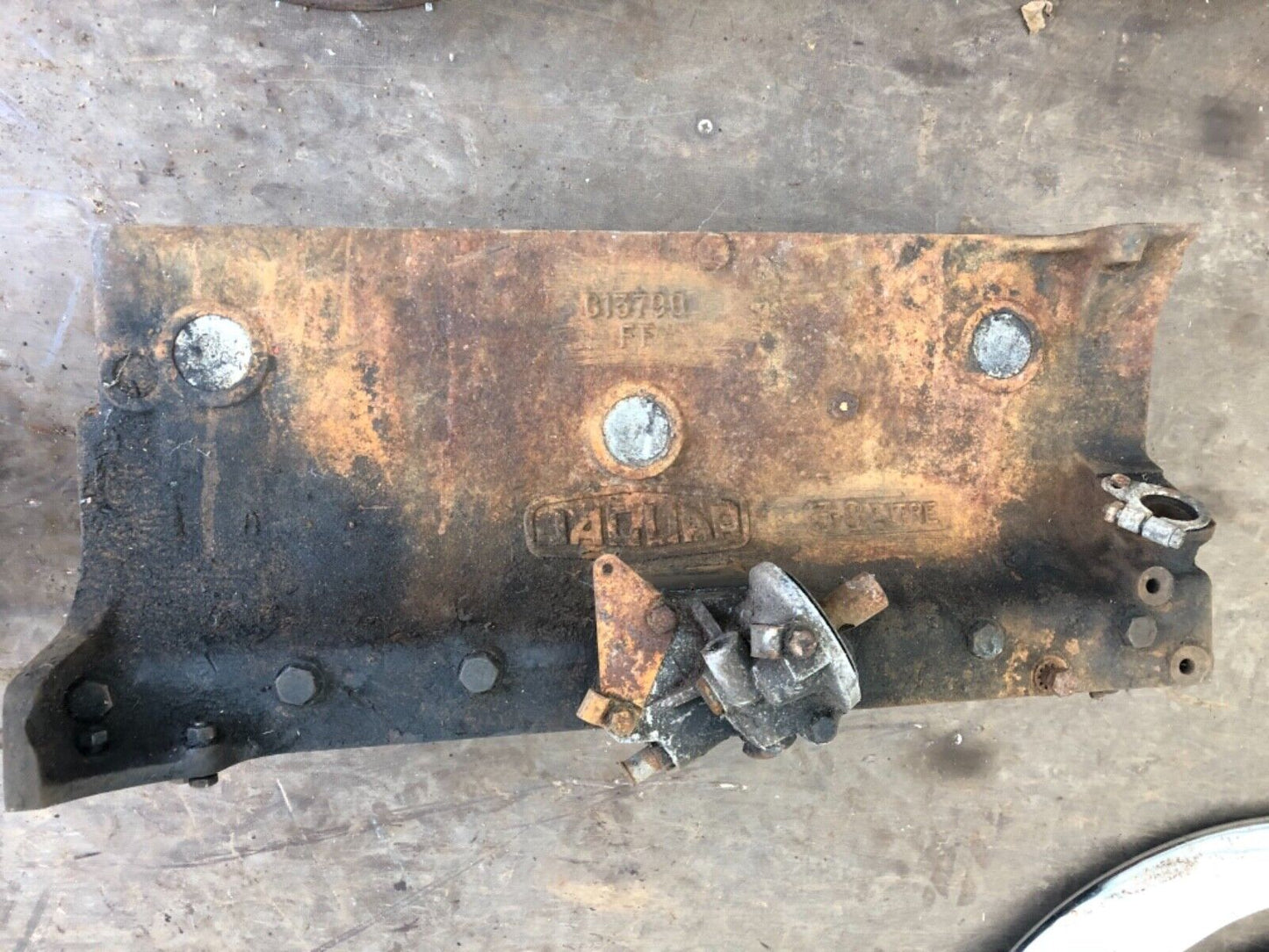 Jaguar E-Type 3.8 Engine Block 2