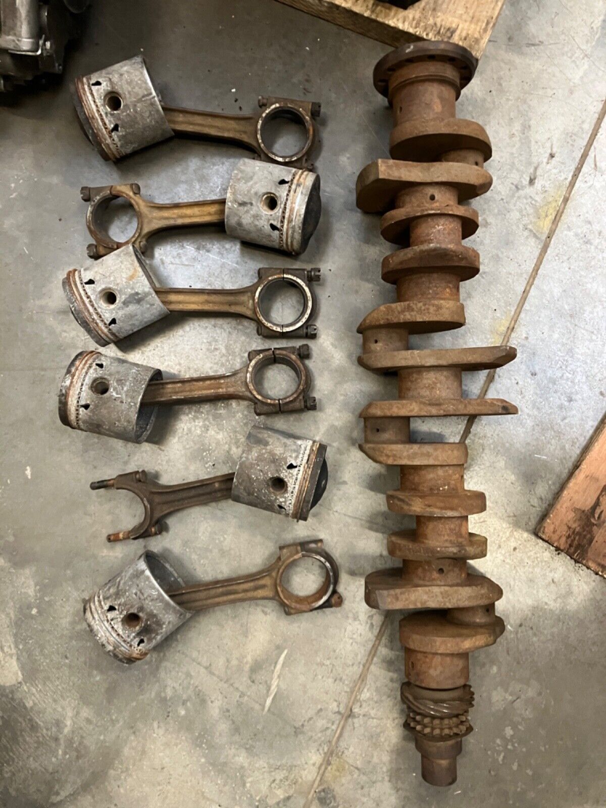 Jaguar E-Type 4.2 Engine Block 3