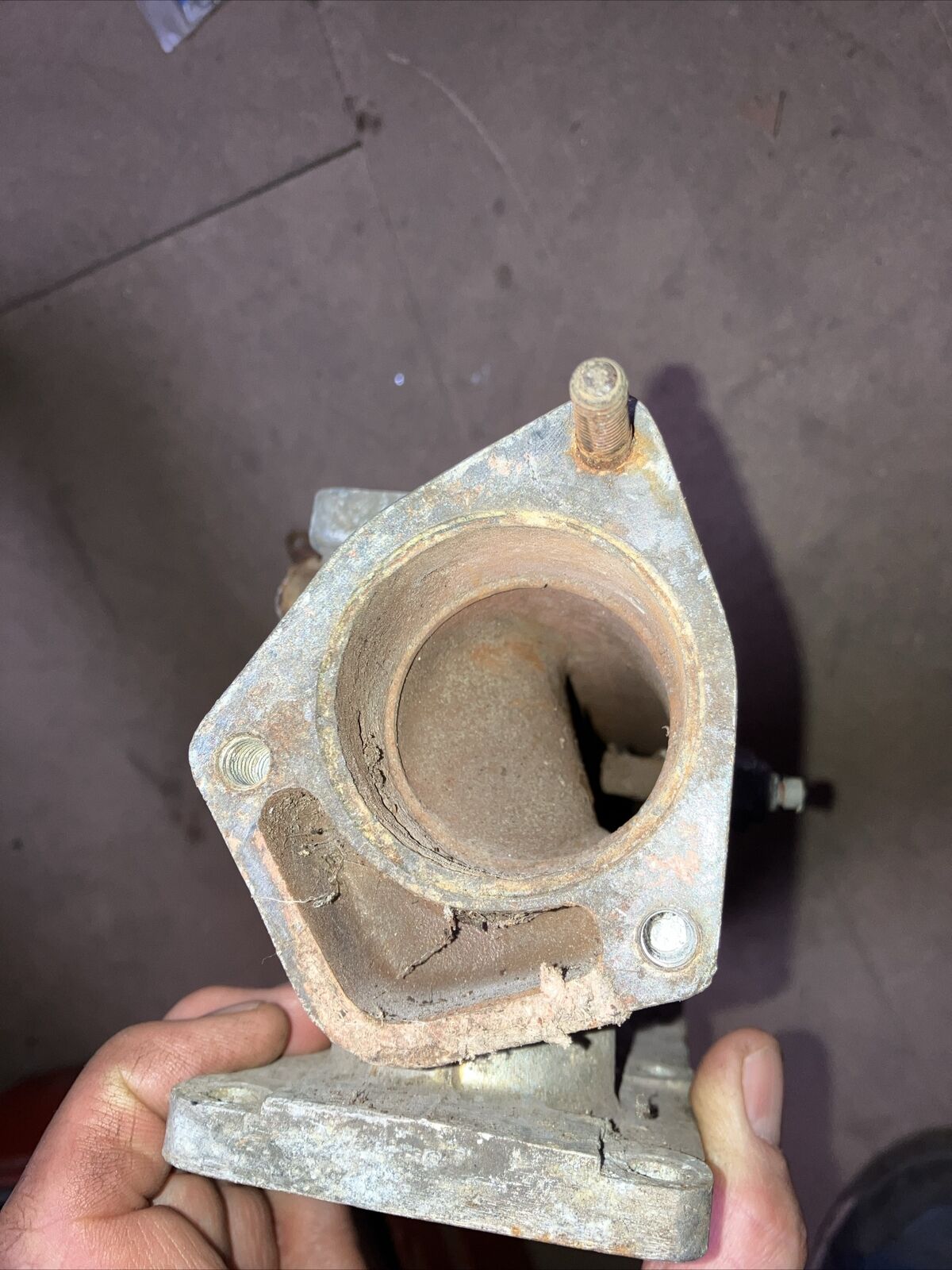 Jaguar E-Type 4.2 Inlet Manifold 5