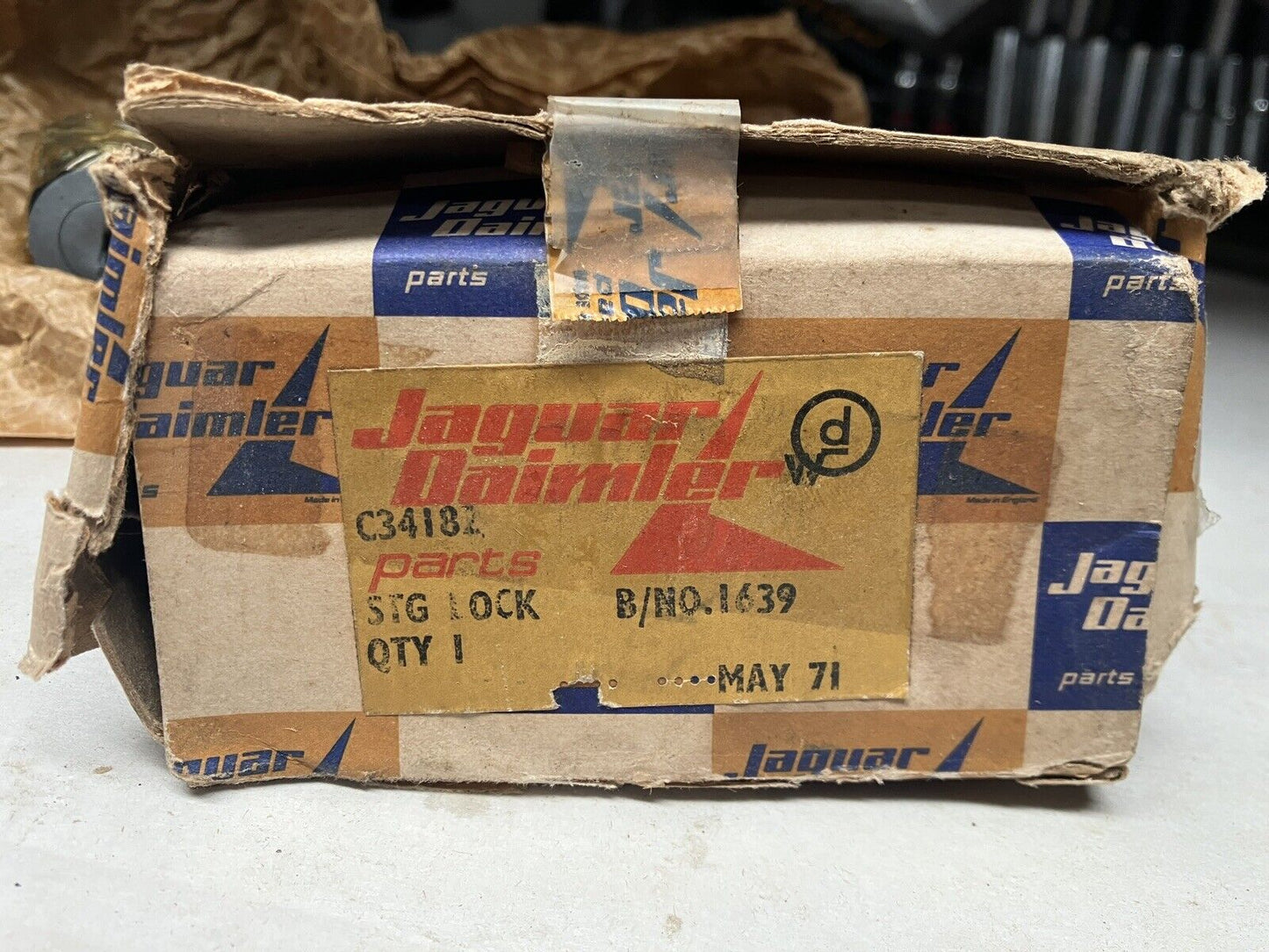 Jaguar E-Type Ignition Lock S2 - C34182_Packaging