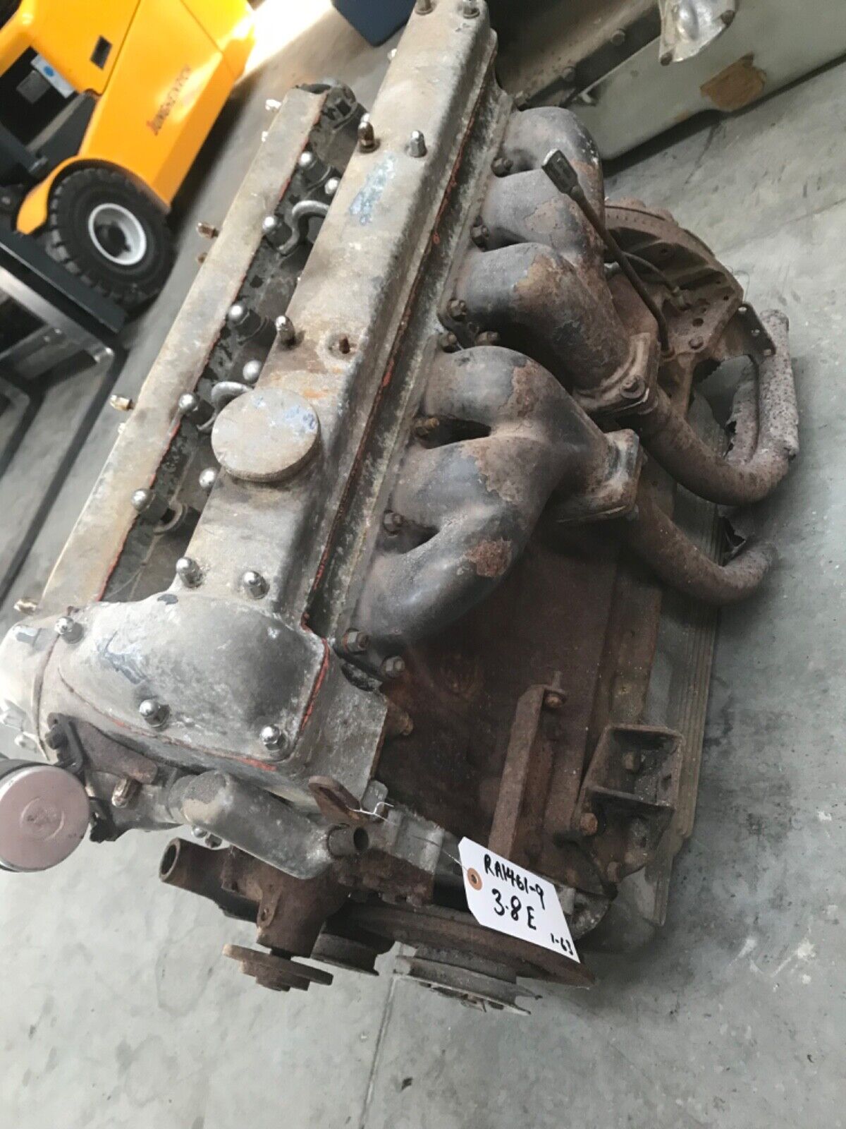 Jaguar E-Type S1 3.8 Engine_4