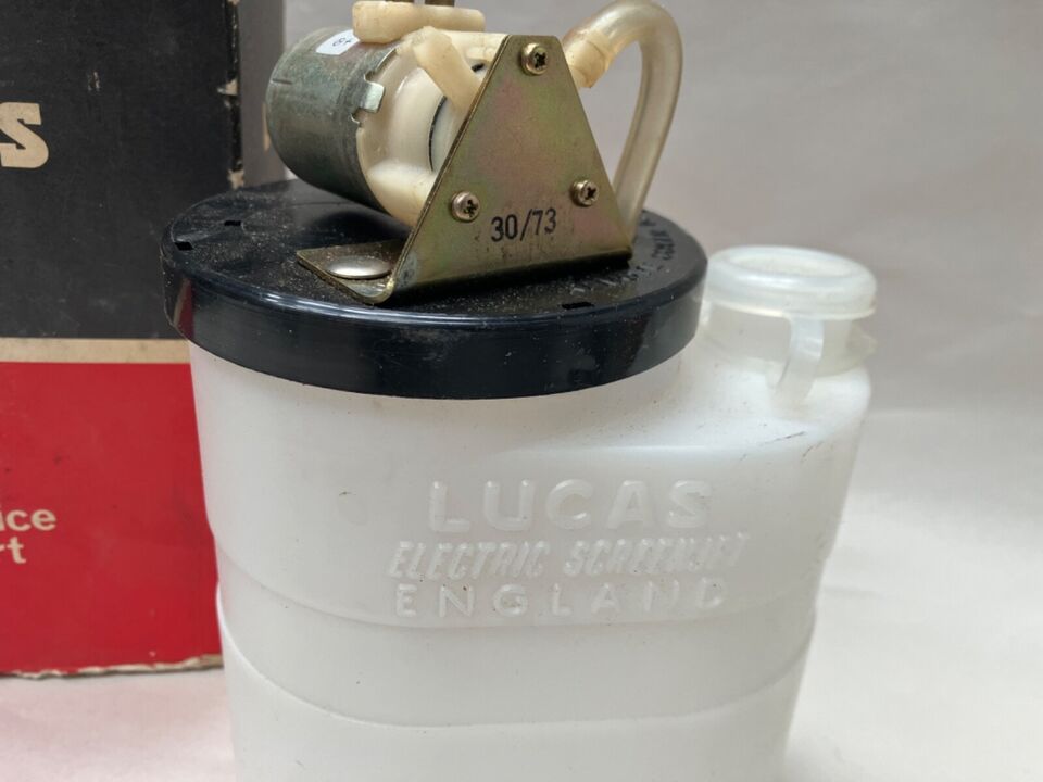 Jaguar E-Type S2 4.2 Windscreen Washer Bottle - New Old Stock GENUINE LUCAS_2