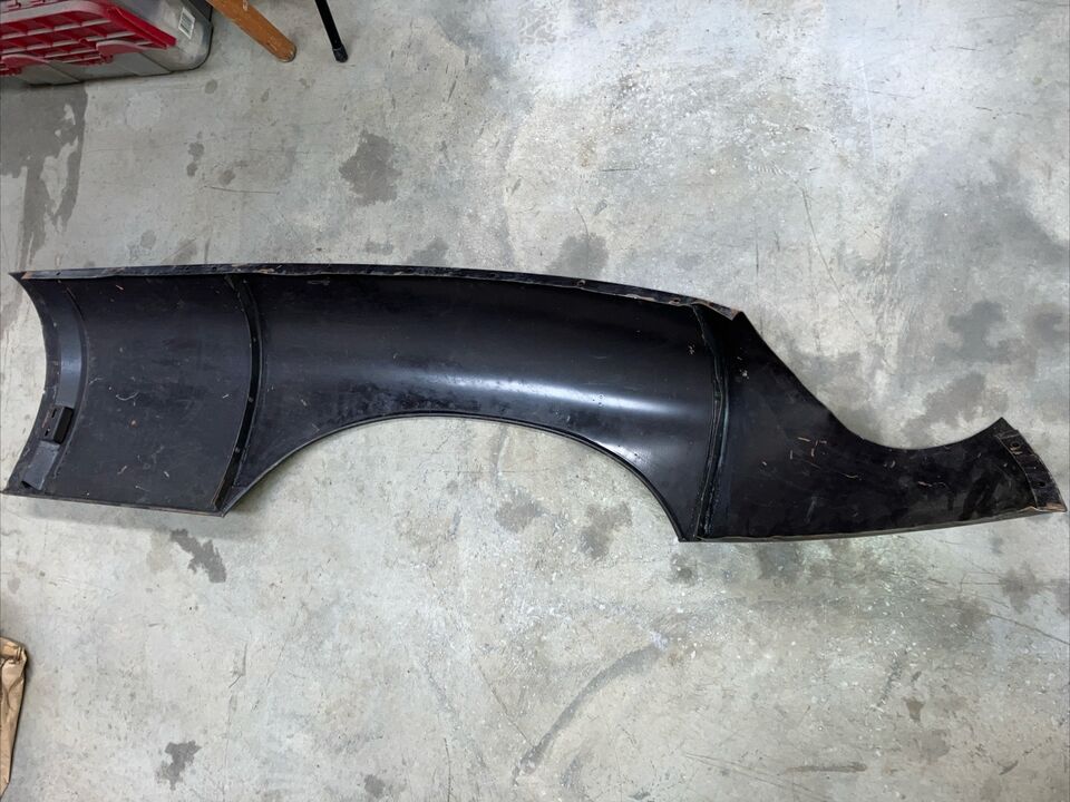 Jaguar E-Type S2 Front Wing_2