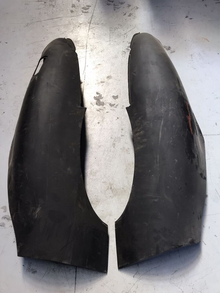 Jaguar E-Type Series 1 & 2 Roadster Rear Wings (Pair)