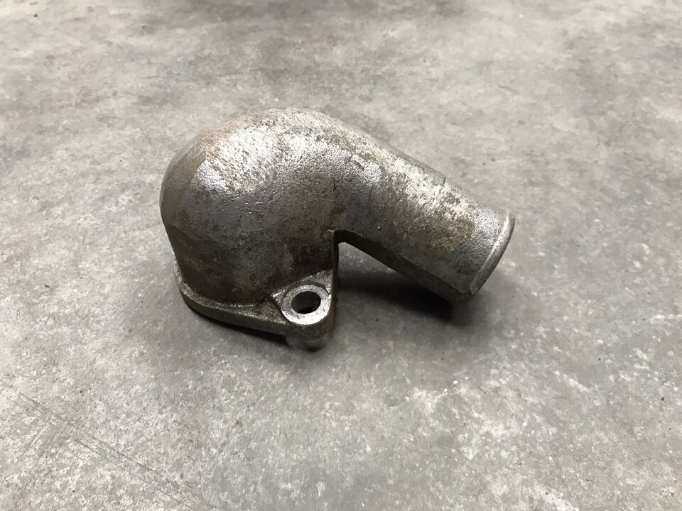 Jaguar E-Type Series 1 3.8 Thermostat Housing Elbow - C12422