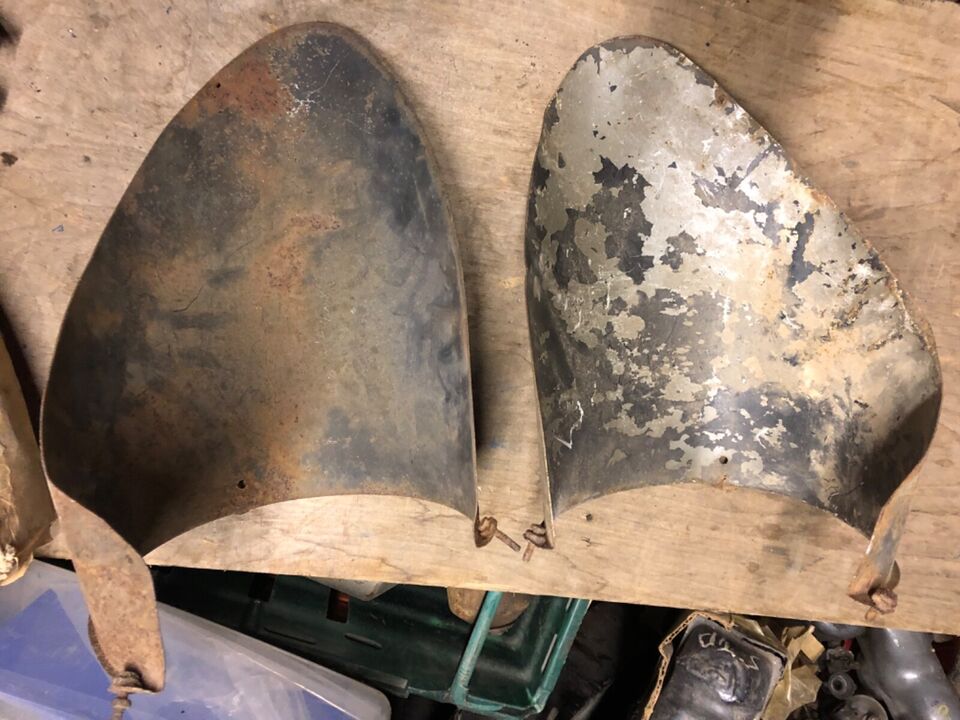 Jaguar E-Type Series 1 Headlight Scoops