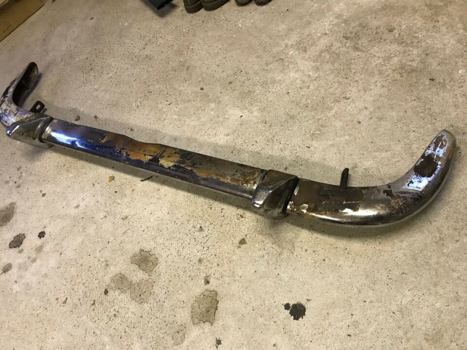 Jaguar MK10 420G Front Bumper_2
