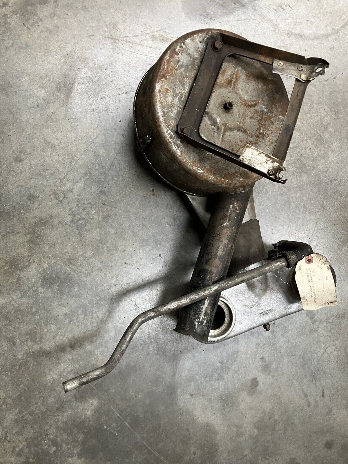Jaguar MK1 2.4 Air Cleaner Assembly & Filter Assembly_4