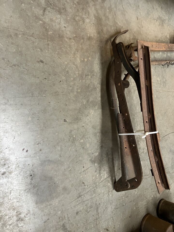 Jaguar XK120/140 DHC Hood Frame_3