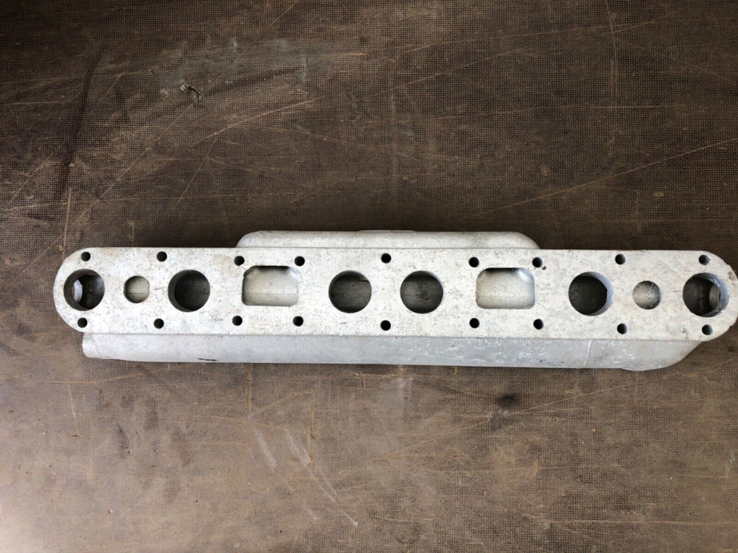 Jaguar XK120 3.4 Inlet Manifold_2