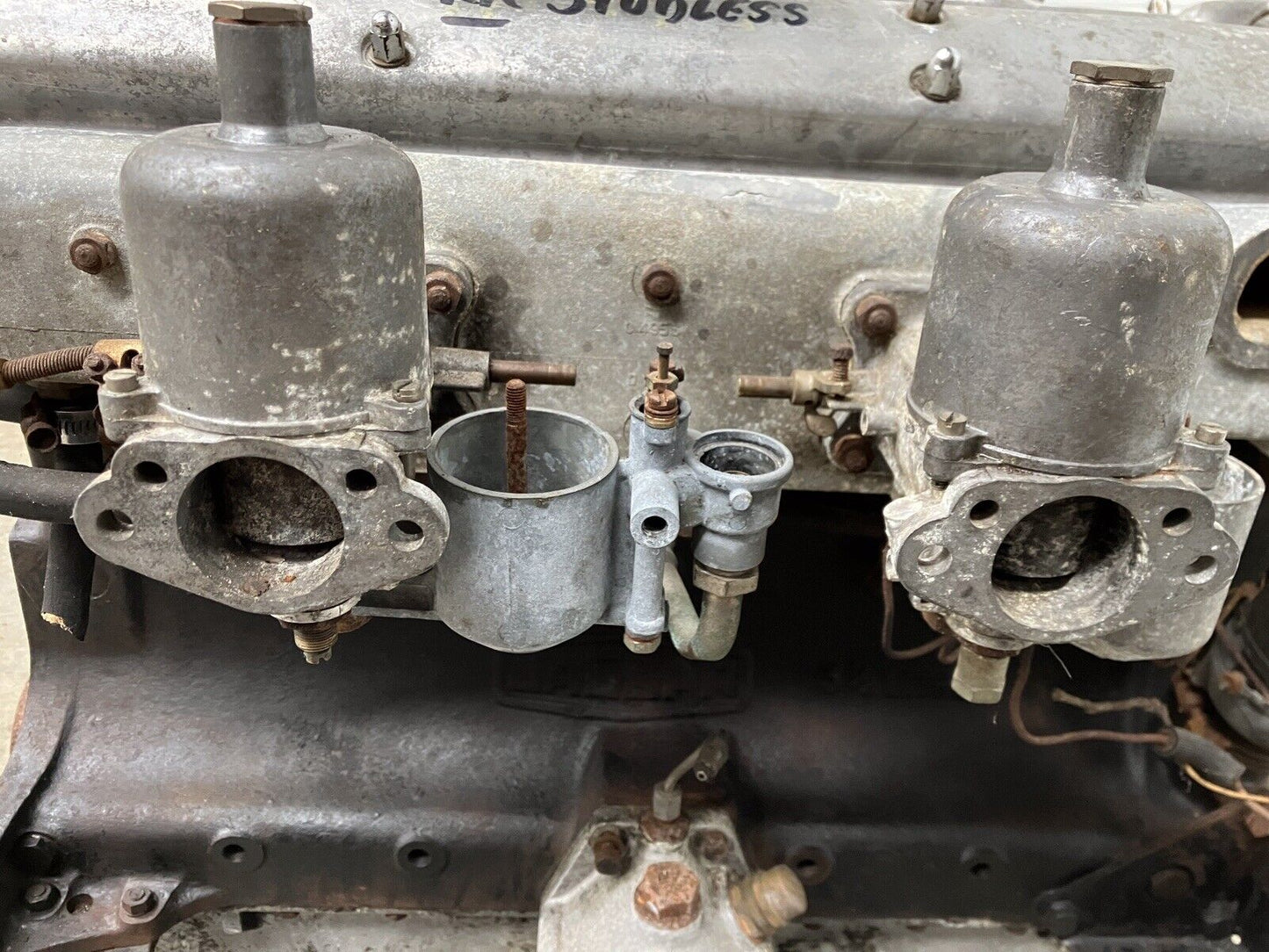 Jaguar XK120 3.4 Studless Engine_10
