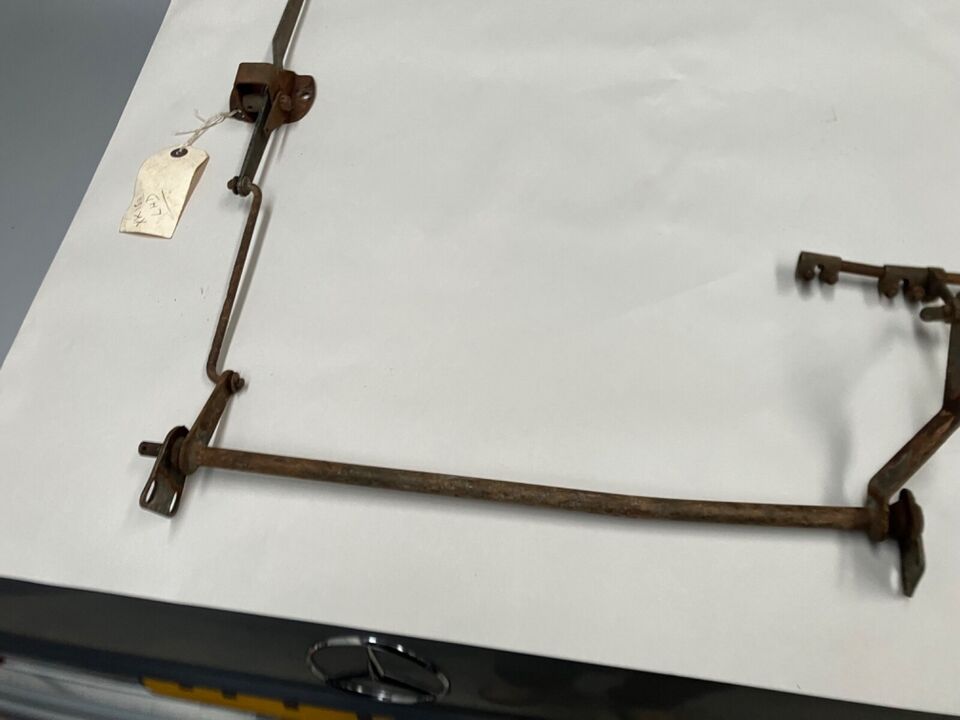 Jaguar XK150 Accelerator Throttle Assembly - LHD_2