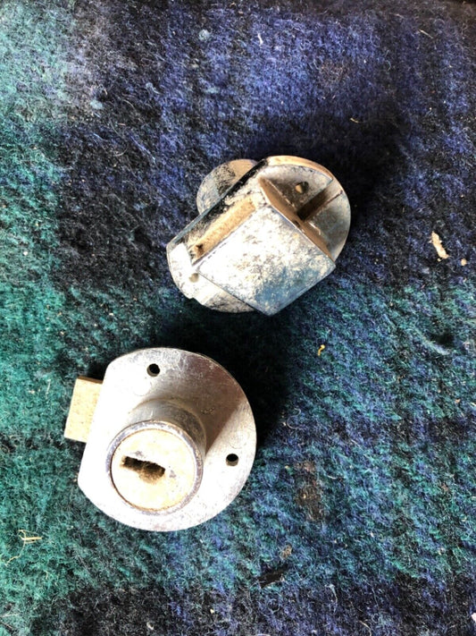 Jaguar XK/All Saloon cars Glove Box Lock