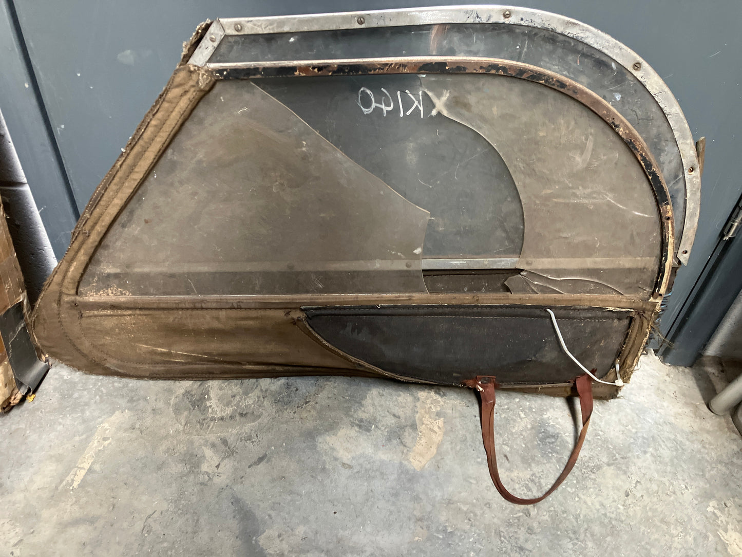 Jaguar XK140 Roadster Side Screens - Original condition