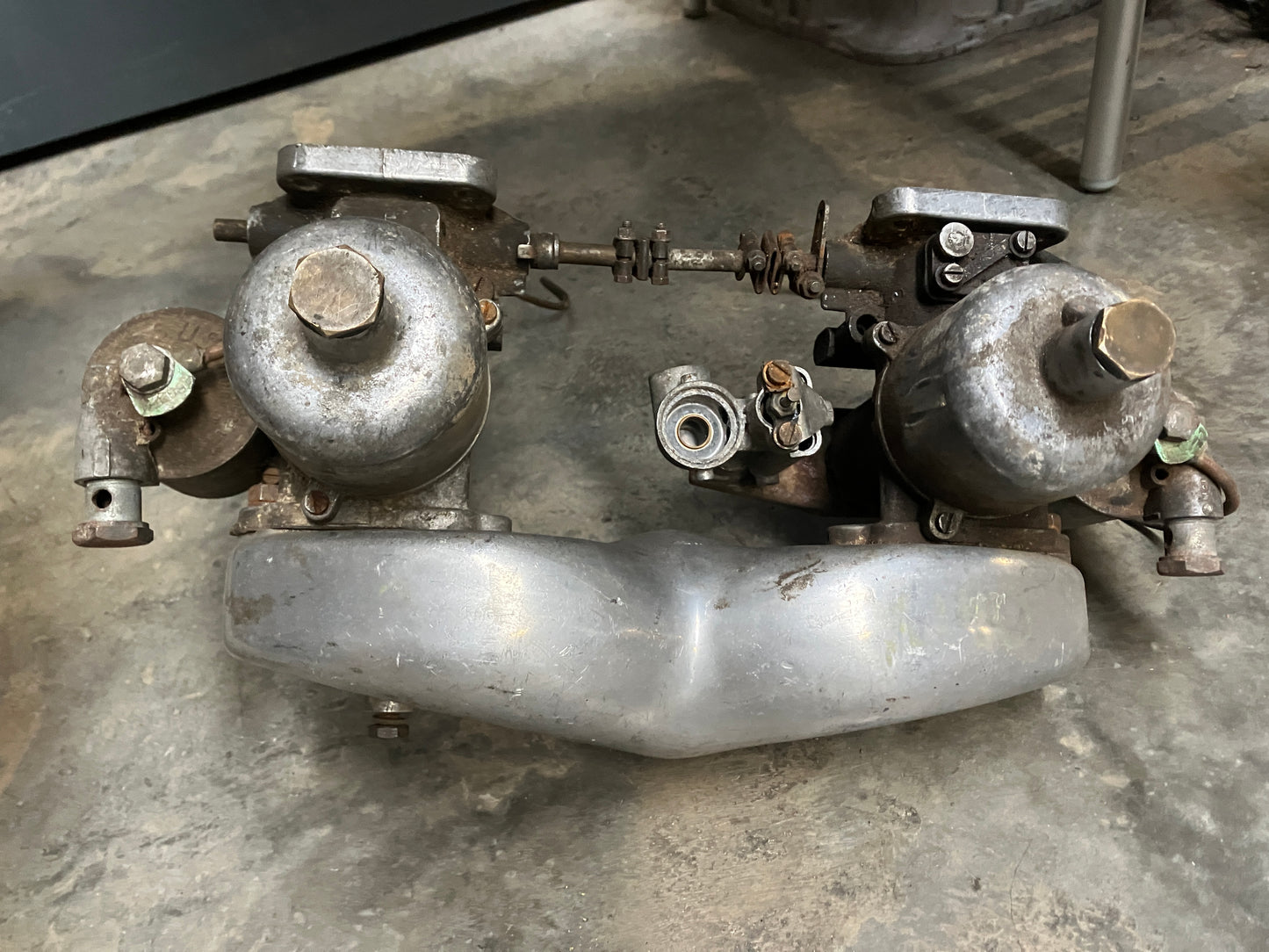 Jaguar XK150 1 3/4” SU Carburettors