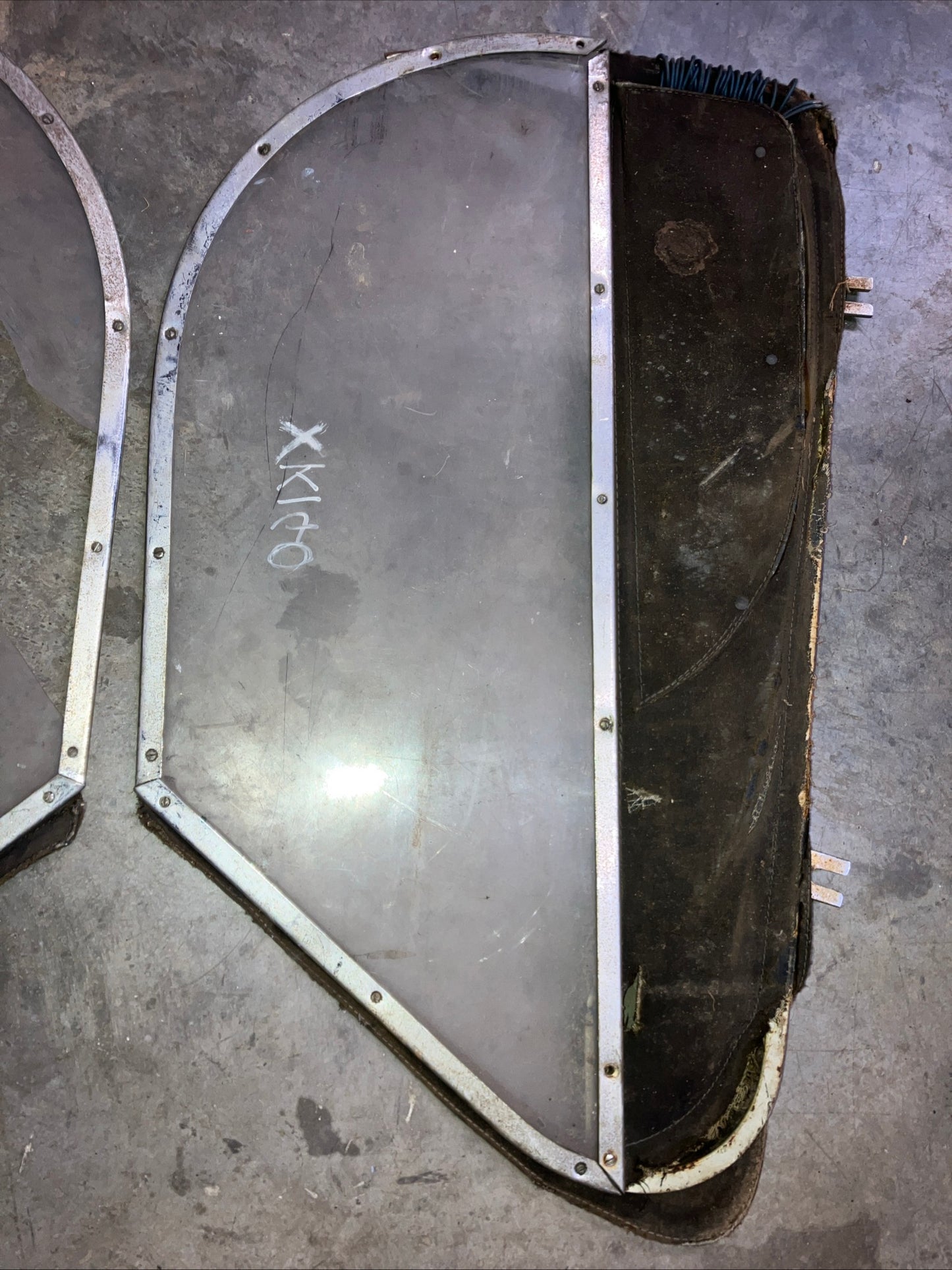 Jaguar XK140 Roadster Side Screens - Good & Original