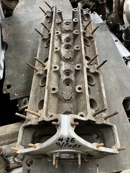 Jaguar E-Type 4.2 Straight Port Cylinder Head - C26200 2