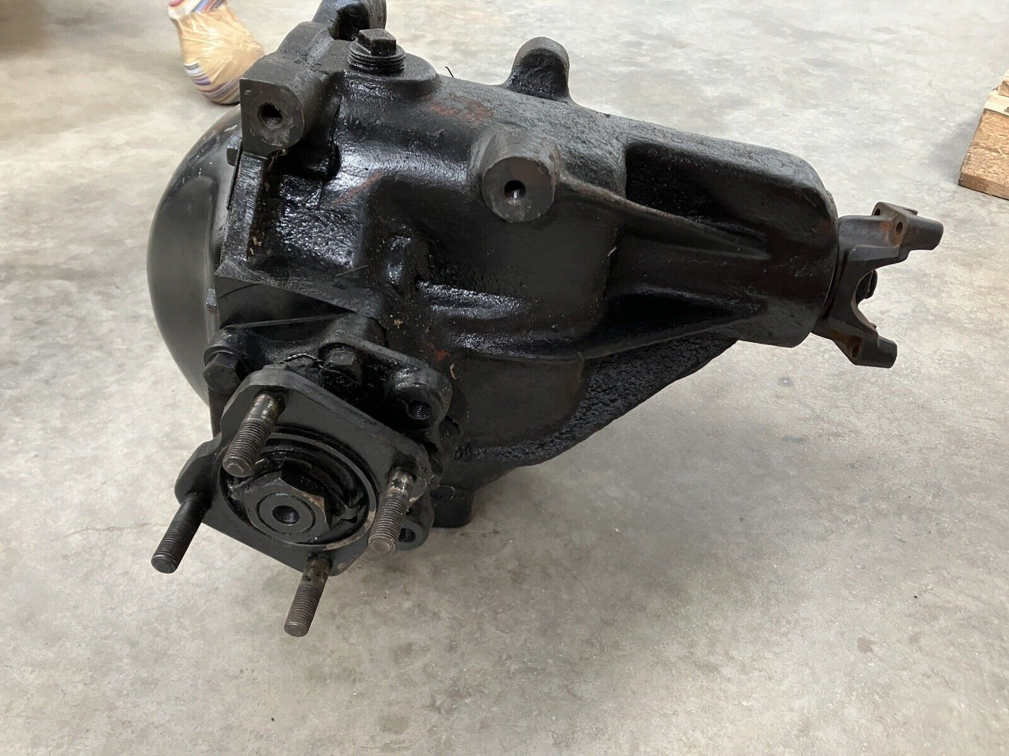 Jaguar E-Type Early Differential 46/13_4