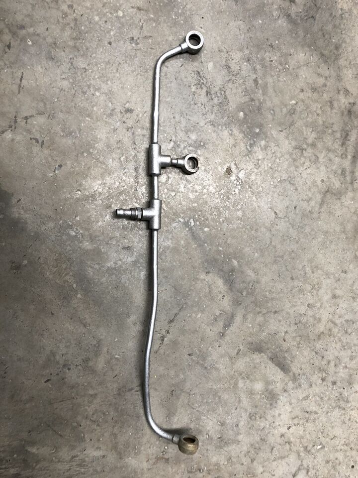 Jaguar E-Type/MK10 Triple Carburettor Fuel Pipe
