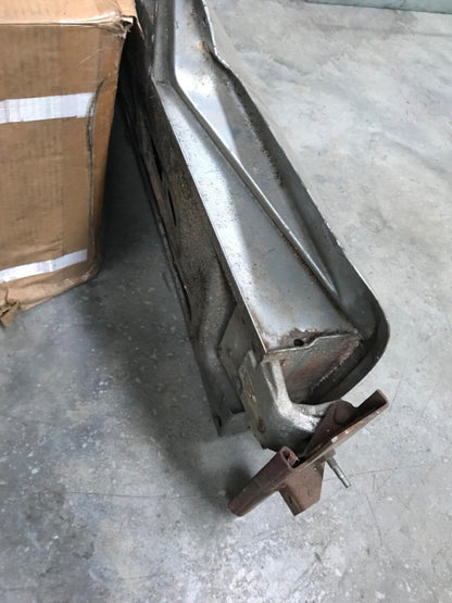 Jaguar E-Type S1  2+2 Left Hand Door_4