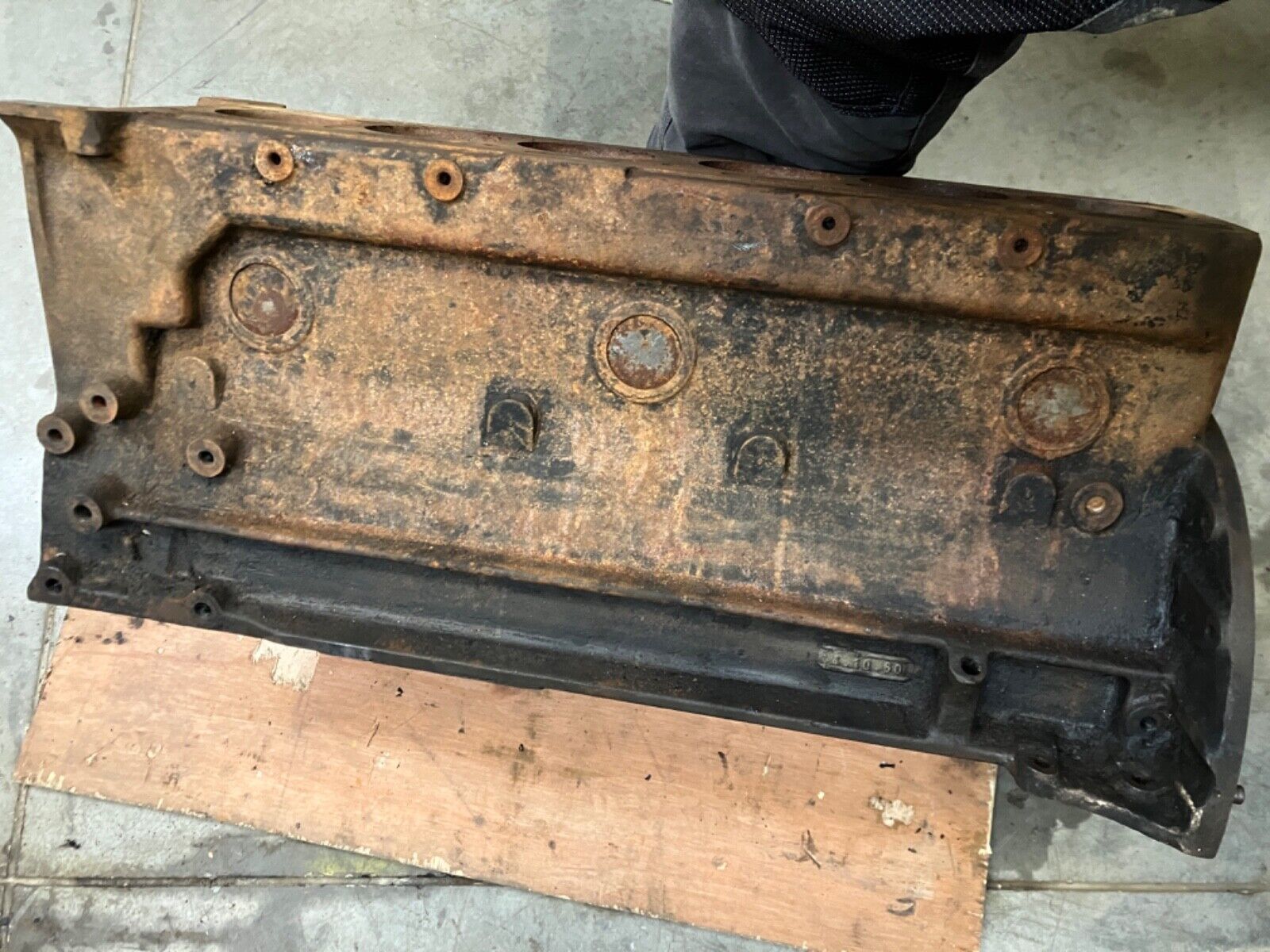 Jaguar E-Type S1 3.8 Engine Block - Dated 10/60_3