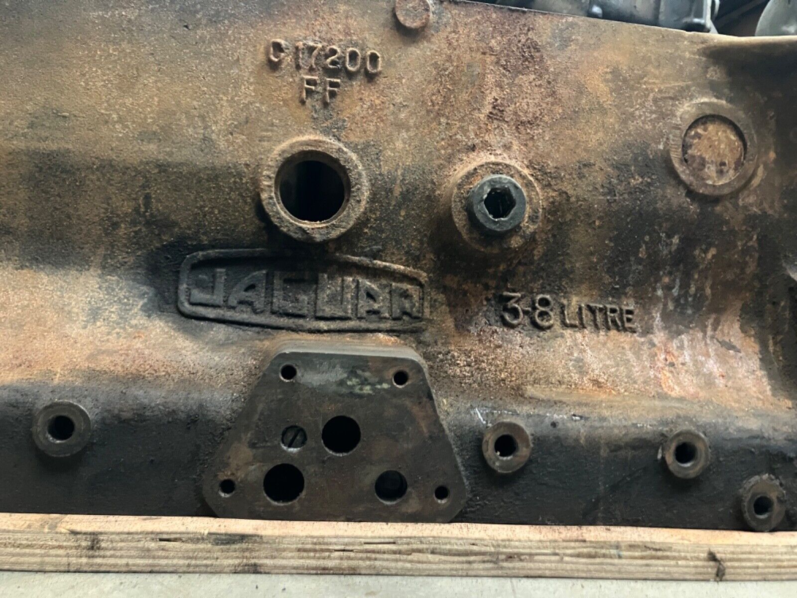 Jaguar E-Type S1 3.8 Engine Block - Dated 10/60_4