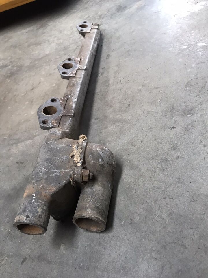 Jaguar E-Type Series 1 3.8 Inlet Water Rail_2
