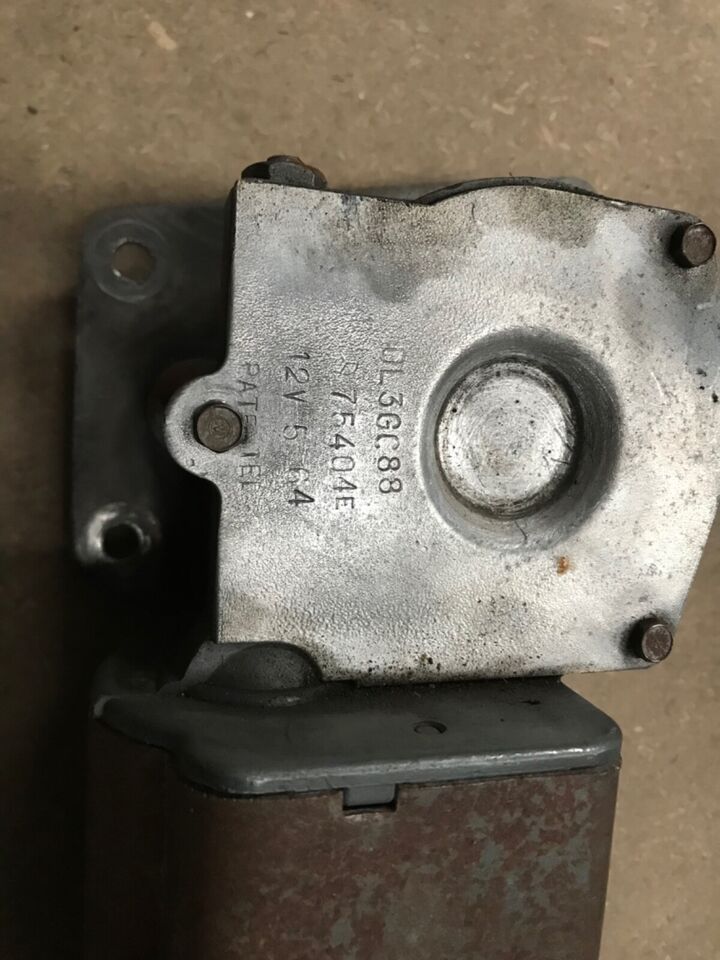 Jaguar E-Type Series 1 Wiper Motor_3