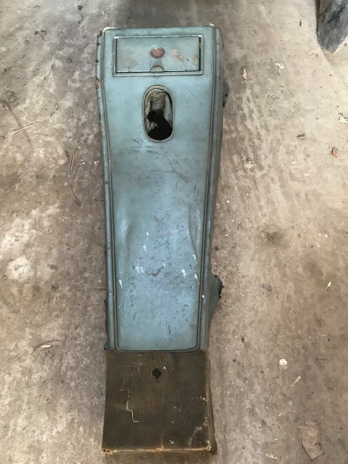 Jaguar MK2 Centre Console (Tunnel)