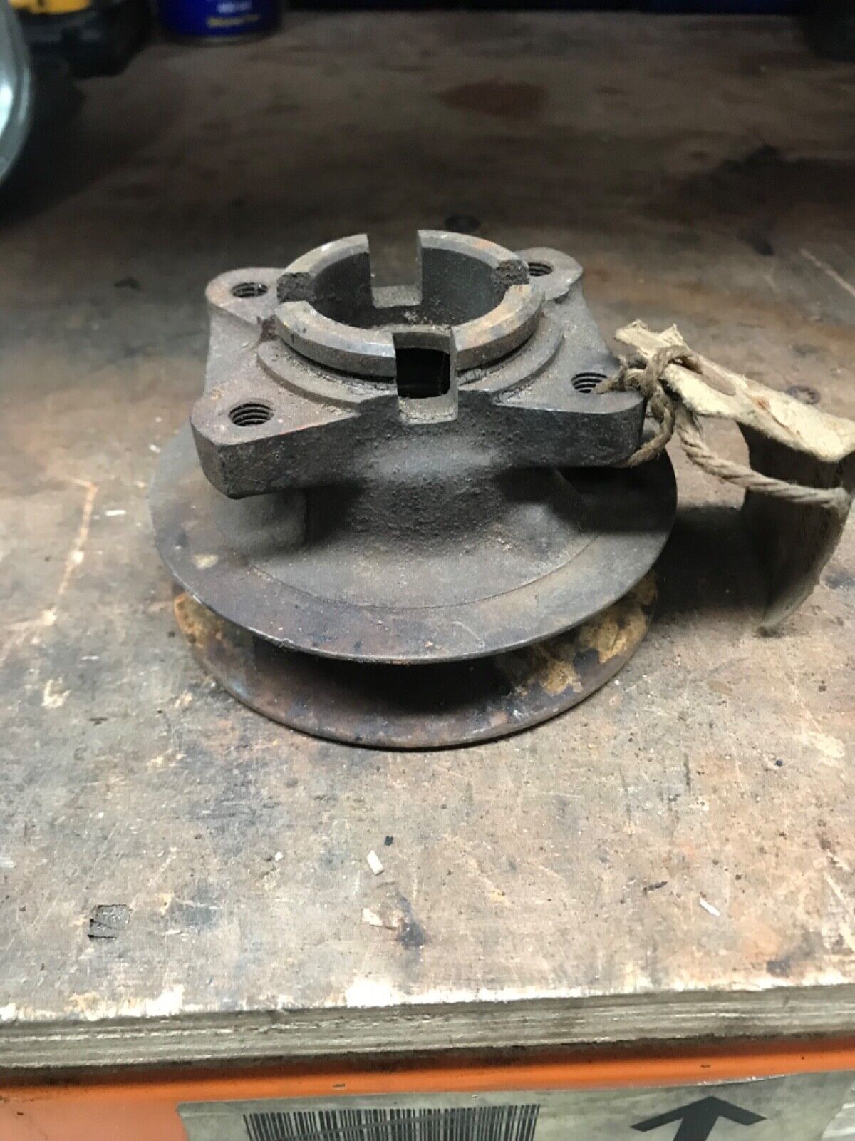 Jaguar XK120 Early Water Pump Hub & Pulley_2